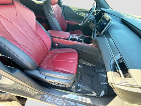 Used 2024 Lexus RX 500h F Sport w/ Convenience Package image 16