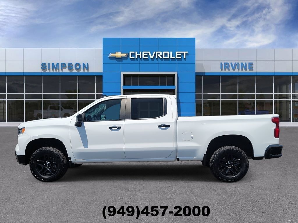 Used 2024 Chevrolet Silverado 1500 LT Trail Boss w/ Convenience Package II AWD/4WD image 5