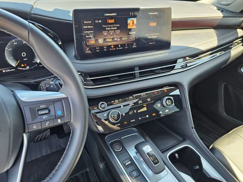 Used 2025 INFINITI QX60 Sensory AWD/4WD image 31