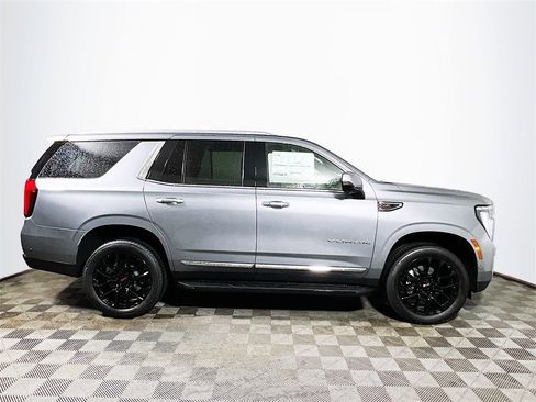 New 2026 GMC Yukon Elevation image 9