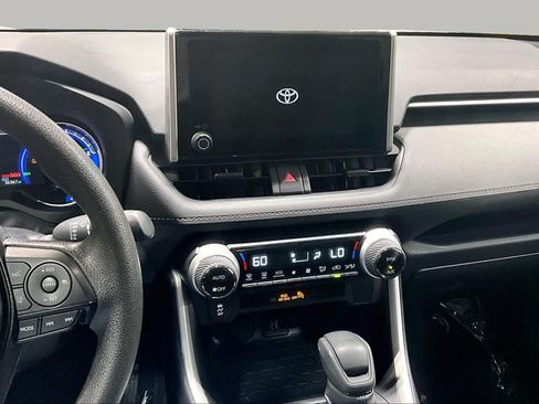 Certified 2025 Toyota RAV4 XLE AWD/4WD image 7