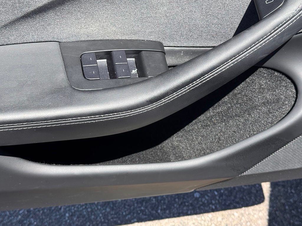 Used 2024 Tesla Model 3 Standard Range RWD image 17
