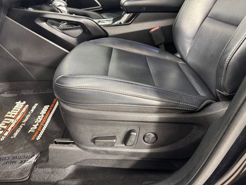 Used 2024 Kia Telluride S w/ S Sunroof Package FWD image 11