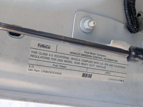 Used 2020 Ford F550 2WD Regular Cab Super Duty image 32