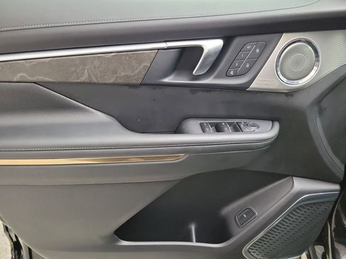 Certified 2025 Buick Enclave Avenir w/ Super Cruise Package image 20