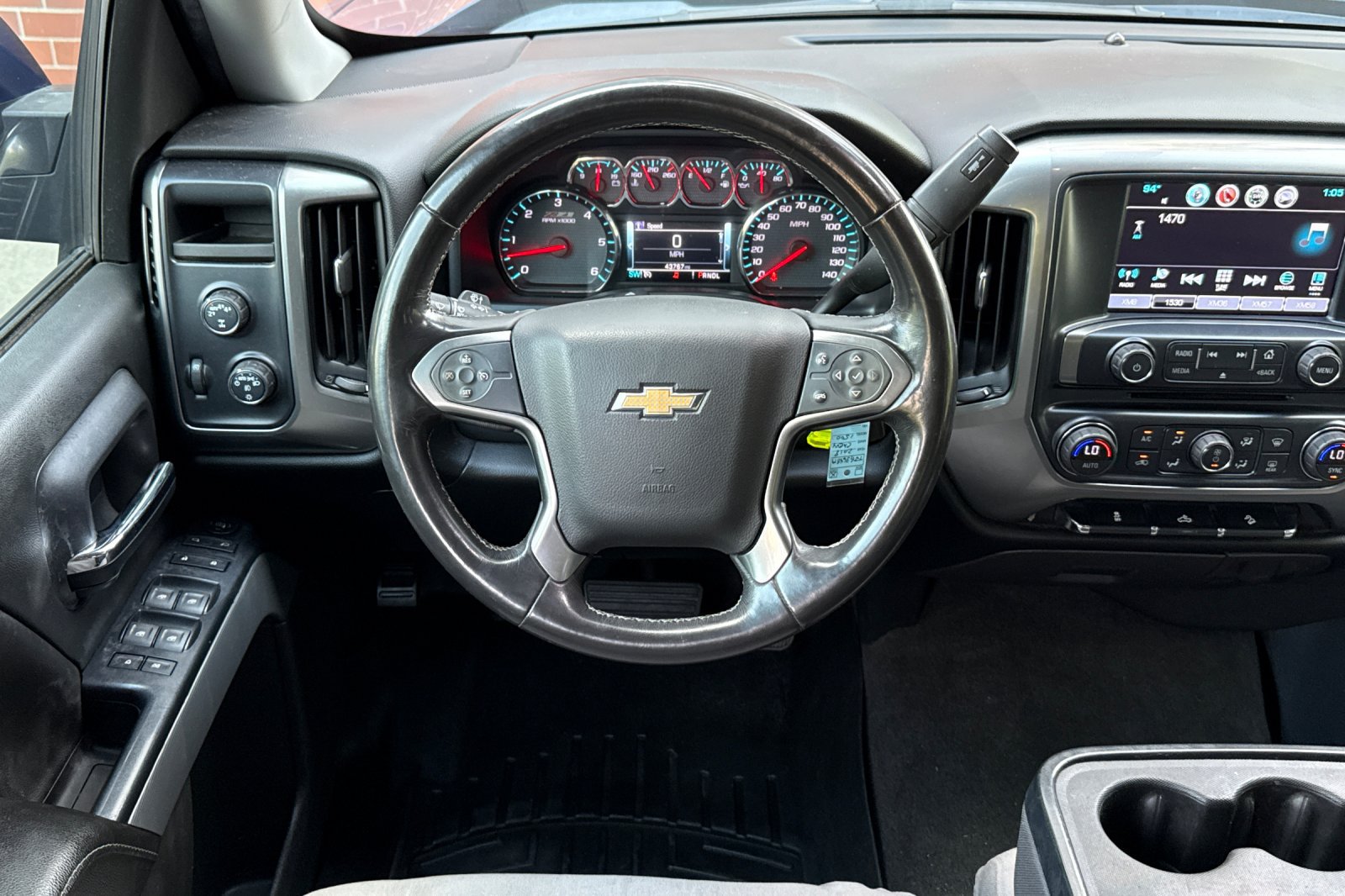 Used 2018 Chevrolet Silverado 1500 LT w/ All Star Edition AWD/4WD image 17