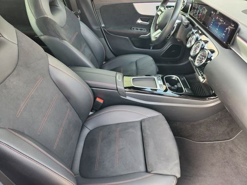 Certified 2025 Mercedes-Benz CLA 250 image 14