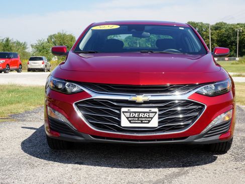 Used 2024 Chevrolet Malibu LT image 3