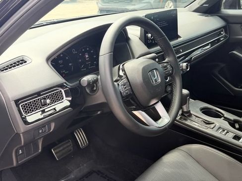 Used 2025 Honda Civic Sport image 13