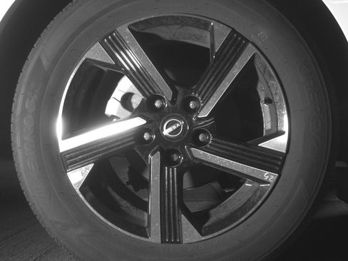 Used 2025 Nissan Sentra SV FWD image 15
