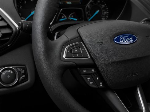 Used 2017 Ford Escape Titanium AWD/4WD image 47