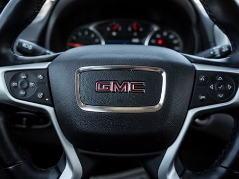 Used 2023 GMC Terrain SLT AWD/4WD image 16