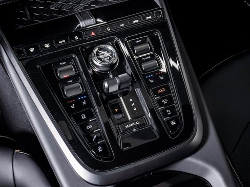 New 2026 Aston Martin DBX 707 image 29