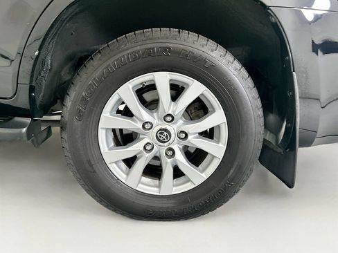 Used 2019 Toyota Land Cruiser w/ Preferred Accessory Package AWD/4WD image 30