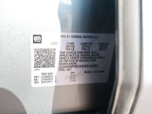 Used 2025 Chevrolet Suburban Premier image 36