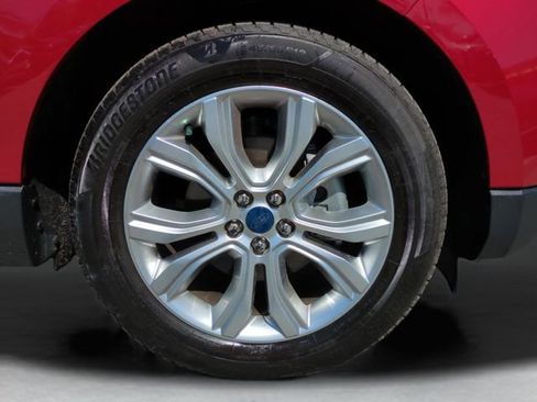 Used 2020 Ford Edge Titanium image 10