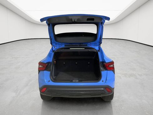 Used 2024 Chevrolet Trax RS w/ Driver Confidence Package FWD image 4