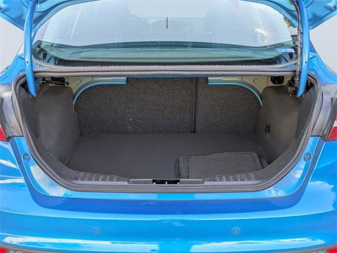 Used 2016 Ford Focus SE w/ Reverse Sensing Package image 13