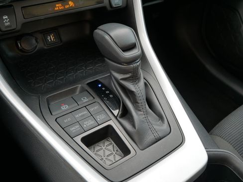 Certified 2024 Toyota RAV4 LE image 24