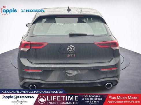 Used 2022 Volkswagen GTI SE image 6