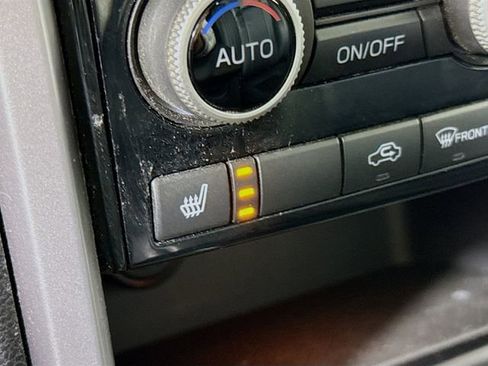 Used 2019 Subaru Ascent Limited image 21