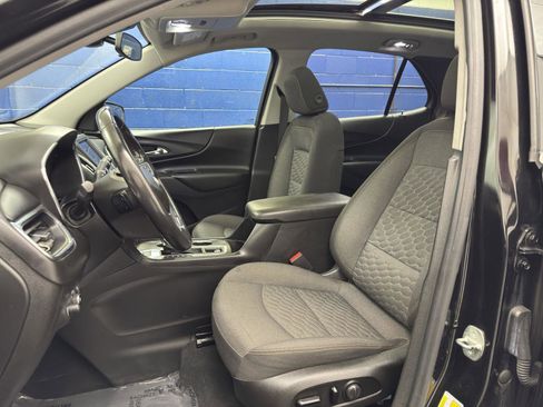 Used 2020 Chevrolet Equinox LT AWD/4WD image 18