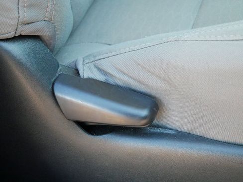 Used 2019 Toyota Tacoma SR image 21