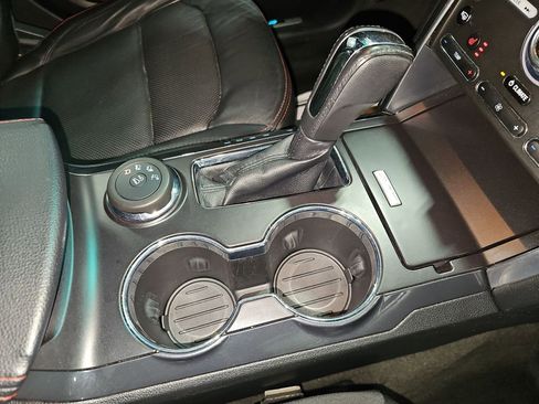 Used 2017 Ford Explorer Sport image 18