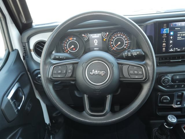Used 2025 Jeep Wrangler Sport AWD/4WD image 14