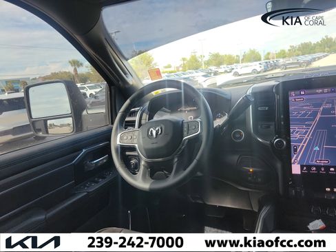 Used 2025 RAM 2500 Laramie w/ Night Edition AWD/4WD image 18
