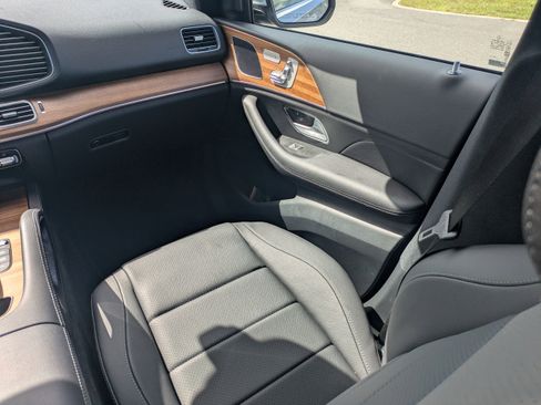 Certified 2025 Mercedes-Benz GLE 450e 4MATIC image 20