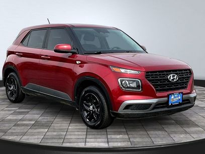 Used 2023 Hyundai Venue SE w/ Cargo Package