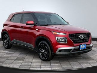 Used 2023 Hyundai Venue SE w/ Cargo Package FWD video 1