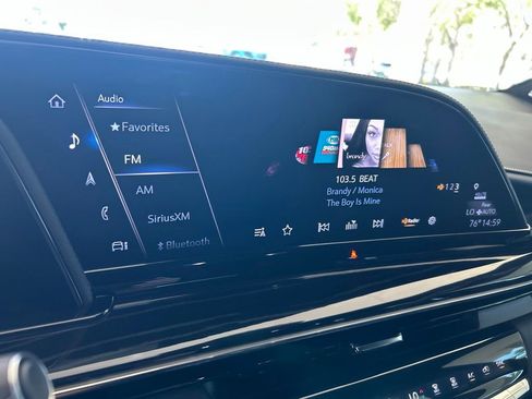 Used 2024 Cadillac Escalade V AWD/4WD image 7