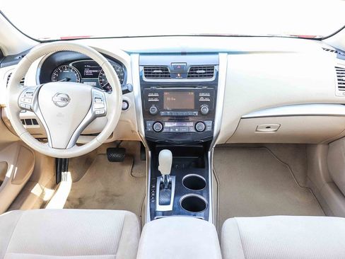 Used 2013 Nissan Altima 2.5 SV FWD image 15