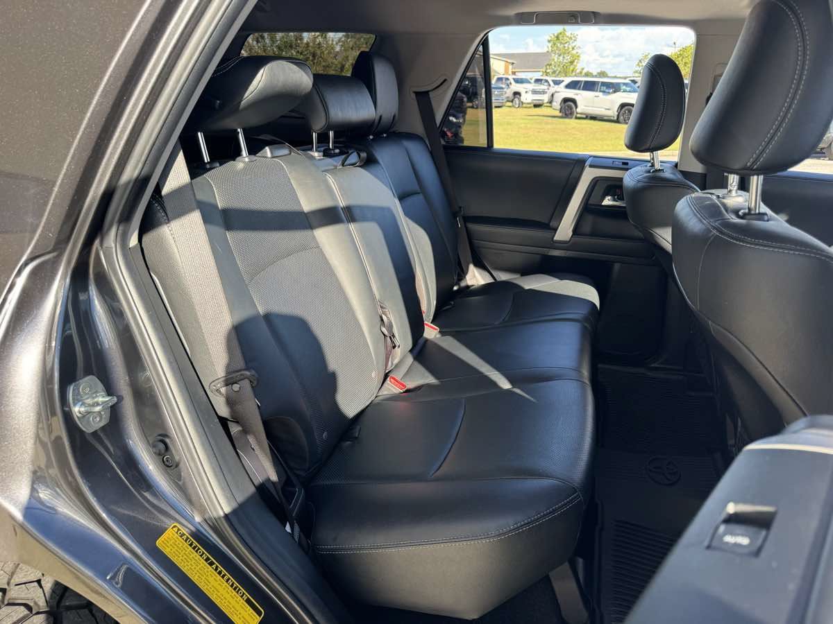 Used 2023 Toyota 4Runner Limited RWD image 14