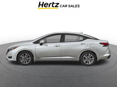Used 2025 Nissan Versa SV FWD image 3