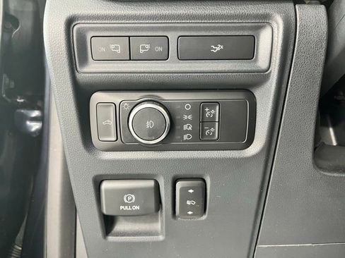 Used 2022 Ford F150 Lariat AWD/4WD image 31