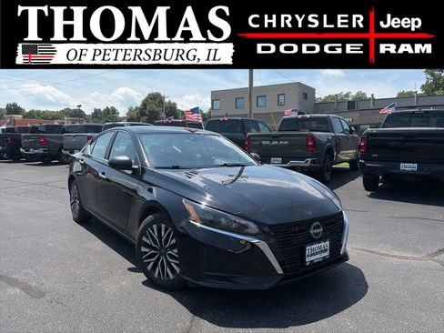 Used 2025 Nissan Altima 2.5 SV FWD image 1