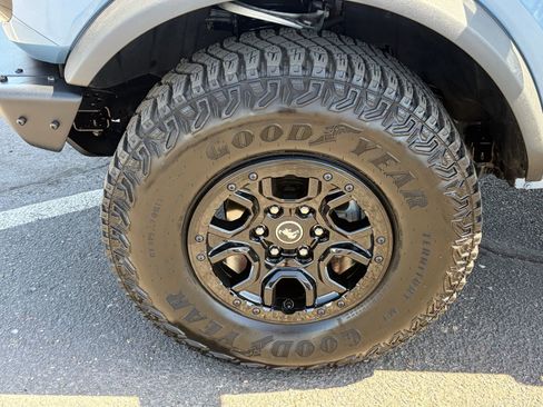 Used 2024 Ford Bronco Wildtrak AWD/4WD image 10