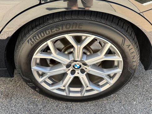 Used 2021 BMW X7 xDrive40i w/ Premium Package AWD/4WD image 7
