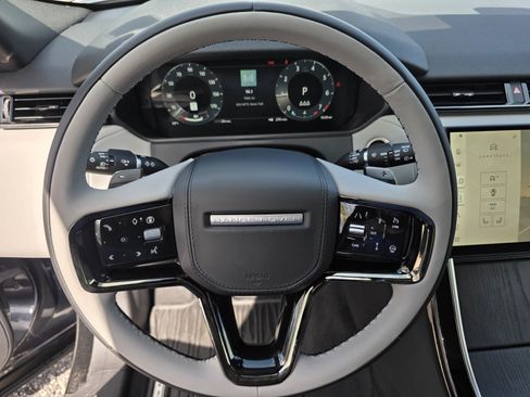 Used 2026 Land Rover Range Rover Velar S AWD/4WD image 15