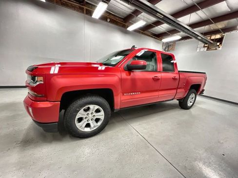 Used 2018 Chevrolet Silverado 1500 LT w/ All Star Edition AWD/4WD image 5