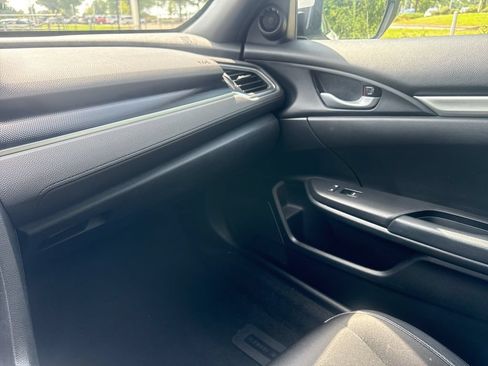 Used 2020 Honda Civic Sport image 17