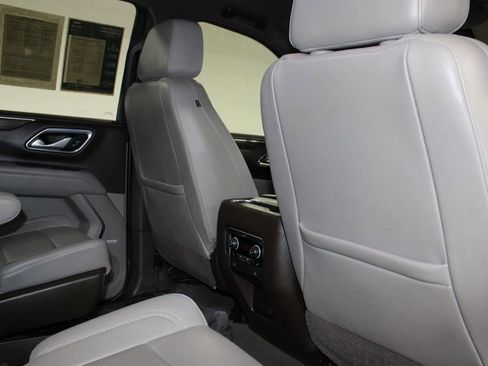 Used 2021 Chevrolet Tahoe Z71 w/ Z71 Off-Road Package image 33