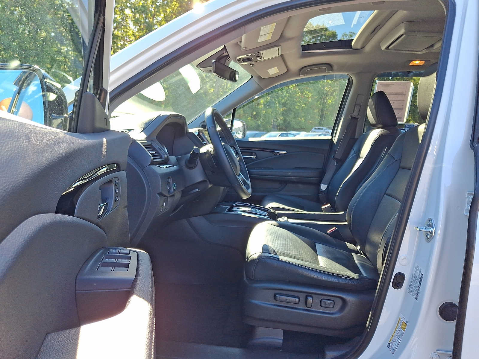 Used 2022 Honda Pilot Elite image 13