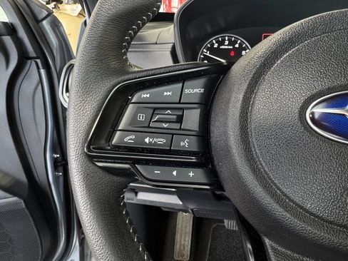 Used 2025 Subaru Forester Premium AWD/4WD image 17