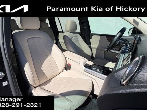 Used 2022 Mercedes-Benz GLB 250 4MATIC image 16