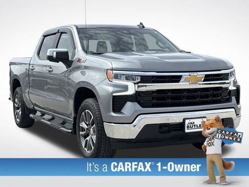 Used 2025 Chevrolet Silverado 1500 LT image 2