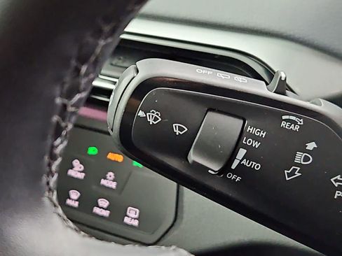 New 2025 Volkswagen ID.4 Pro S image 27